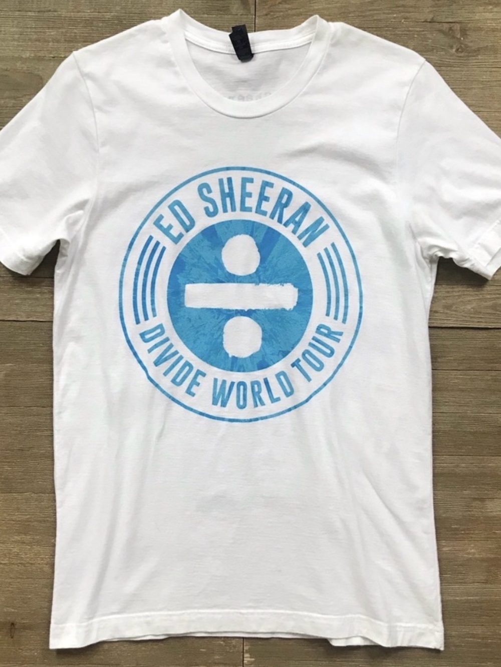 Ed Sheeran Divide Tour Concert Tee Medium